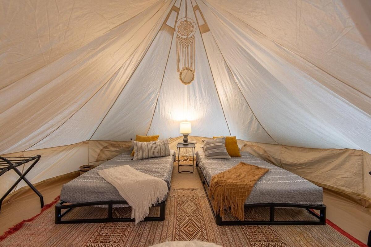 Experience Stay At The Glamping Loft Lake Geneva - Group Stays - 12 Stylish Tent Suites - Kitchen & Bar المظهر الخارجي الصورة